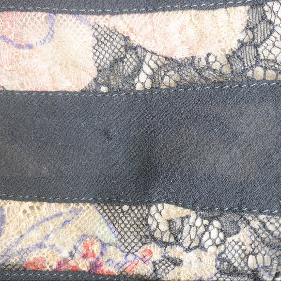 Etro | Floral & Lace Silk Blend Top | Blk | Sz 42 - Picture 4 of 12